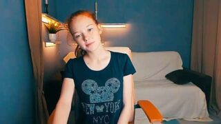Harley_Quinsy naked stripping on cam for live sex video chat