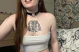 JenWoood naked stripping on cam for live sex video chat