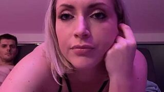 pinklou naked stripping on cam for live sex video chat