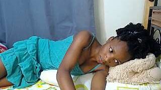 Queen_Asha_ naked stripping on cam for live sex video chat