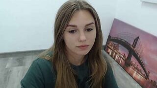 _Rasp_Berry naked stripping on cam for live sex video chat