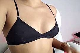 Sexy-Kate naked stripping on cam for live sex video chat