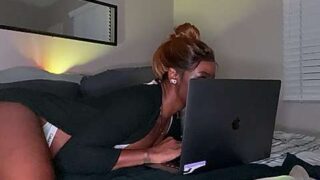 StayceEcsyte naked stripping on cam for live sex video chat