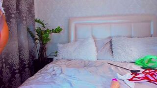 Sweettyy naked stripping on cam for live sex video chat