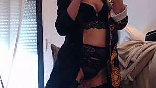 ulaglam naked stripping on cam for live sex video chat