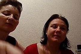 _black_and_white_ naked stripping on cam for live sex video chat