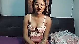 indiancamqueen69 naked stripping on cam for live sex video chat