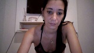 kayte2023 naked stripping on cam for live sex video chat