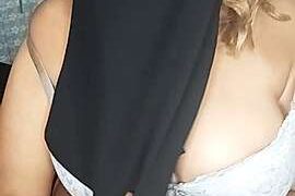 Mahaa12@xh naked stripping on cam for live sex video chat