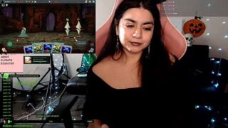 maud_Lin naked stripping on cam for live sex video chat