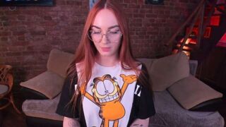 MelissaPerri naked stripping on cam for live sex video chat
