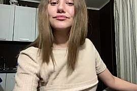Naomi_Sanders naked stripping on cam for live sex video chat