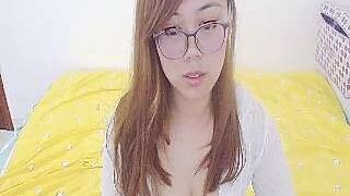 NiJimoMa naked stripping on cam for live sex video chat