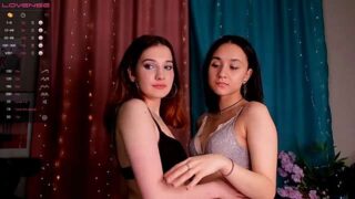 ShanelBora naked stripping on cam for live sex video chat