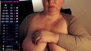 DiLoveme naked stripping on cam for live sex video chat
