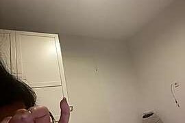 TuerkischeHure naked stripping on cam for live sex video chat