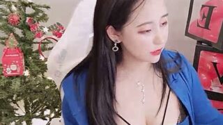 DuDuooo naked stripping on cam for live sex video chat