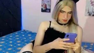 isabella-honey nude on webcam in her Live Sex Chat
