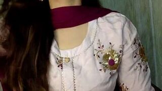 khushboo_01 naked stripping on cam for live sex video chat
