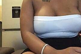 TAMIKA_ naked stripping on cam for live sex video chat