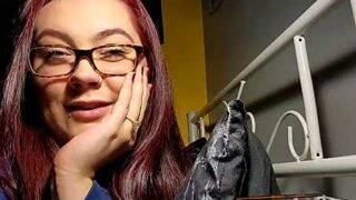 AlyyRose999 naked stripping on cam for live sex video chat