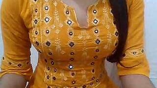 Erotic_love naked stripping on cam for live sex video chat