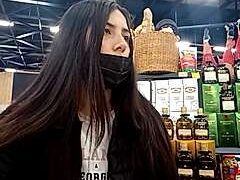 HollyLeee naked stripping on cam for live sex video chat