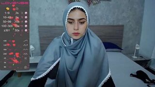 naylajalila_ naked stripping on cam for live sex video chat