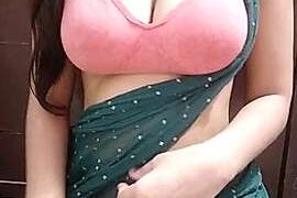 hottygirl143 naked stripping on cam for live sex video chat