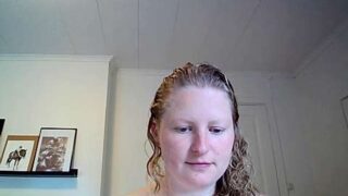Ninaatje naked stripping on cam for live sex video chat