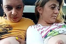 sexy_moms_sluts naked stripping on cam for live sex video chat
