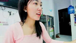 Baby_Helen naked stripping on cam for live sex video chat