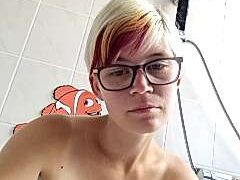 Kleine_drecksau naked stripping on cam for live sex video chat