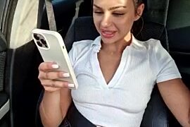 Lily_Deluca naked stripping on cam for live sex video chat
