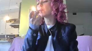 Luna_miele naked stripping on cam for live sex video chat