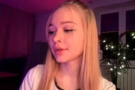 Amaryllis naked stripping on cam for live sex video chat