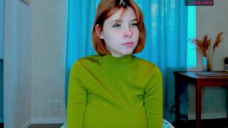 StephanieAndrews naked stripping on cam for live sex video chat