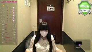 moe_jp nude stripping on webcam for live sex video chat