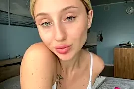 DonnaUnde nude stripping on webcam for live sex video chat