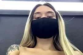 OhhHot nude stripping on webcam for live sex video chat