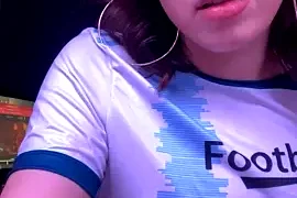 SexyyFoxyy nude stripping on webcam for live sex video chat