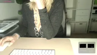 FetishLady nude stripping on webcam for live sex video chat