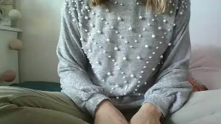 pralinettedu25 nude stripping on webcam for live sex video chat
