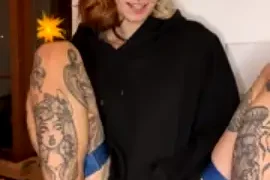 SallyDinosaur nude stripg before cam for live sex video chat