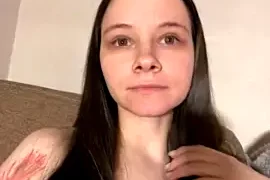_Des_ nude stripg before cam for live sex video chat