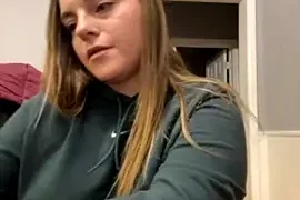 jaseyrae nude stripg before cam for live sex video chat