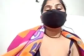 Hotmohni nude stripg before cam for live sex video chat