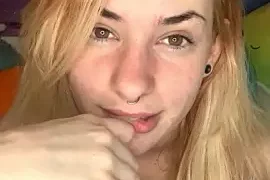 PrincessEmilia nude stripg before cam for live sex video chat