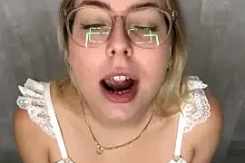 Livewithlucy nude stripg before cam for live sex video chat