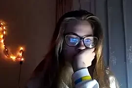 ta_emmy nude stripg before cam for live sex video chat
